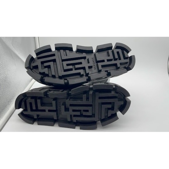 Versace Greca Size 41 Black Leather Ankle Length Boots - Picture 9 of 12